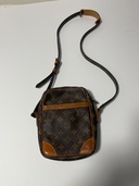 ダヌーブショルダーバック（ブランドバッグ）の商品画像 - 査定依頼日：2026年2月2日 - 最高査定価格：15,000円