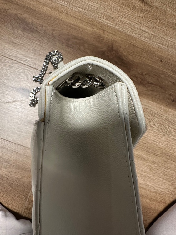 イブサンローラン  （ブランドバッグ）の商品画像 - 査定依頼日：2025年7月27日 - 最高査定価格：50,000円