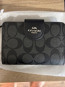 C0082（ブランド財布・小物）の商品画像 - 査定依頼日：2025年9月21日 - 最高査定価格：2,000円