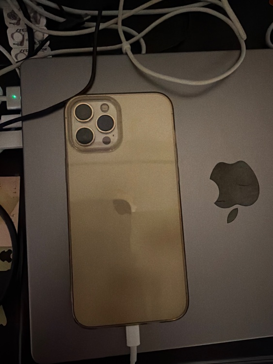 iPhone 12 Pro Max 256GB au（スマホ）の商品画像 - 査定依頼日：2026年4月22日 - 最高査定価格：47,000円