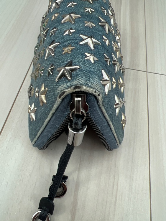 ジミーチュウ  （ブランドバッグ）の商品画像 - 査定依頼日：2025年9月20日 - 最高査定価格：3,000円