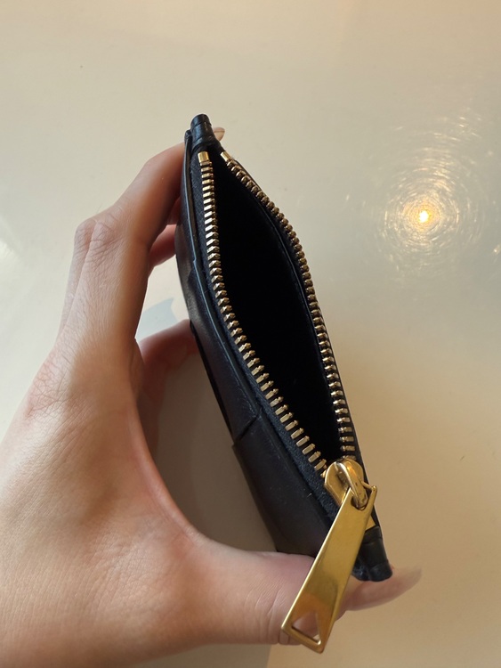 ボッテガ・ヴェネタ  （ブランドバッグ）の商品画像 - 査定依頼日：2025年7月21日 - 最高査定価格：40,000円