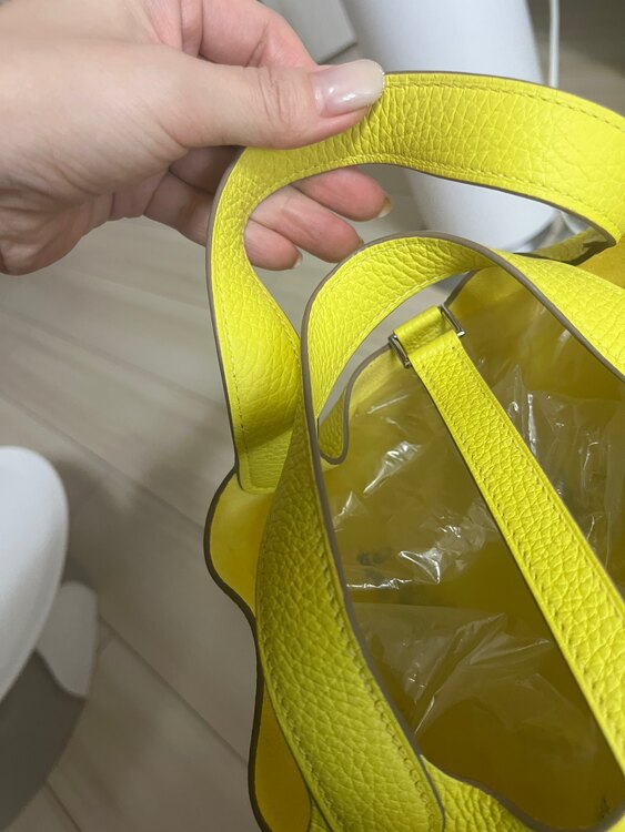 ピコタンロック18（ブランドバッグ）の商品画像 - 査定依頼日：2025年4月19日 - 最高査定価格：800,000円