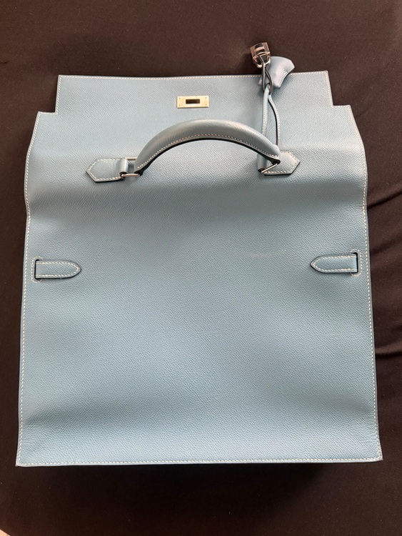 ケリーディペッシュ35cm?（ブランドバッグ）の商品画像 - 査定依頼日：2025年11月11日 - 最高査定価格：350,000円