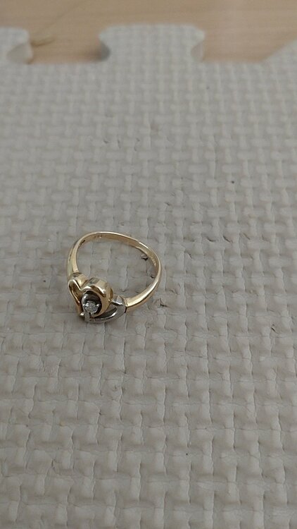 指輪（金・貴金属）の商品画像 - 査定依頼日：2025年12月8日 - 最高査定価格：10,000円