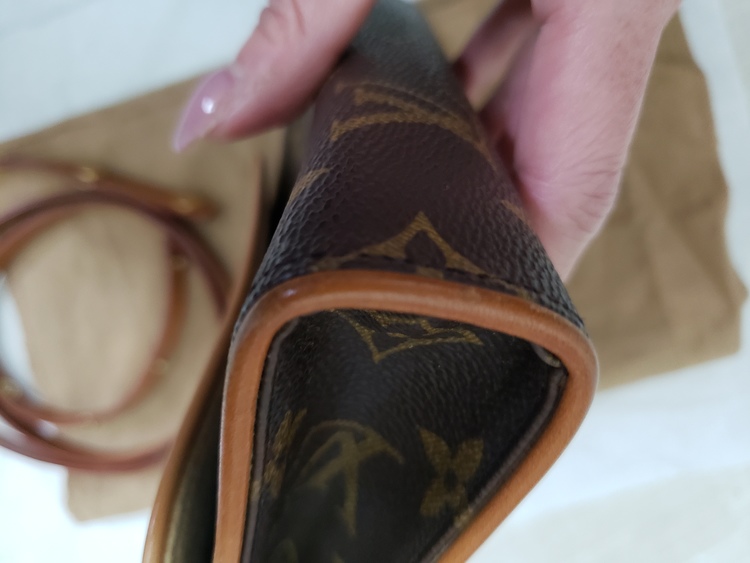 フロランティーヌ（ブランドバッグ）の商品画像 - 査定依頼日：2020年11月8日 - 最高査定価格：51,000円