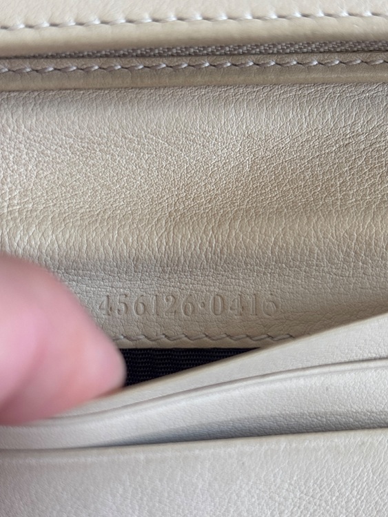 グッチ マーモント コンパクトウォレット（古着・ファッション）の商品画像 - 査定依頼日：2025年10月15日 - 最高査定価格：100,000円