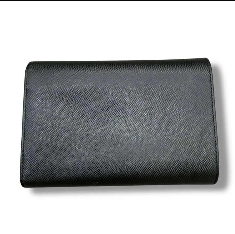 プラダ　財布（ブランド財布・小物）の商品画像 - 査定依頼日：2025年8月7日 - 最高査定価格：100,000円