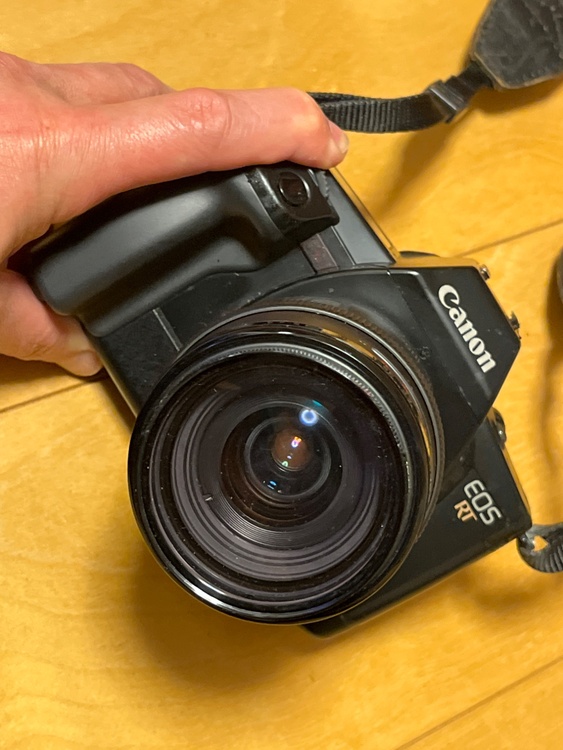 EOS RT（カメラ）の商品画像 - 査定依頼日：2026年4月10日 - 最高査定価格：2,000円