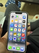 iPhone 13 128GB au（スマホ）の商品画像 - 査定依頼日：2026年5月3日 - 最高査定価格：100,000円