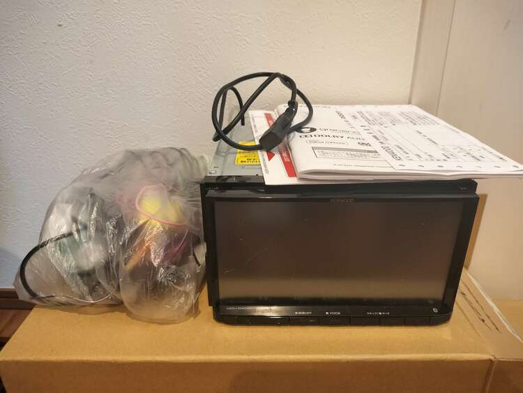 KWNWOOD　MDV-D405BT（カー用品）の商品画像 - 査定依頼日：2025年3月23日 - 最高査定価格：1,000円