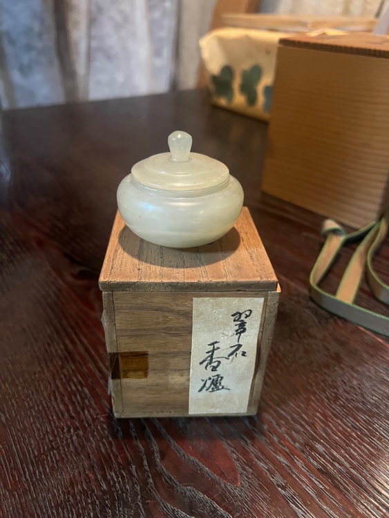 香炉（美術品・骨董品）の商品画像 - 査定依頼日：2026年5月23日 - 最高査定価格：3,000円