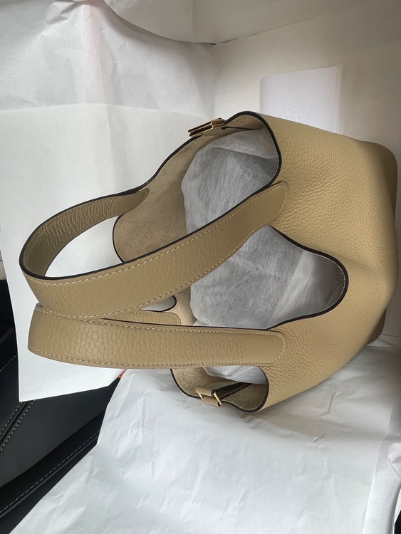 22サイズ（ブランドバッグ）の商品画像 - 査定依頼日：2025年9月4日 - 最高査定価格：550,000円