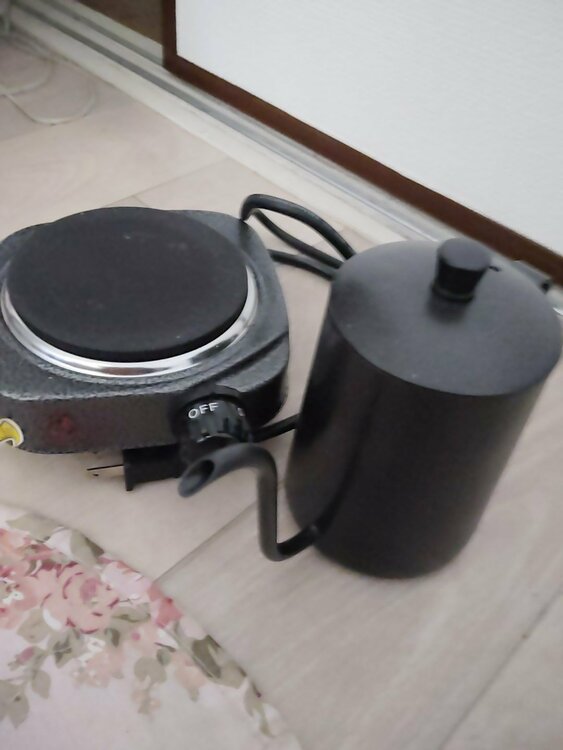 ポットと電気調理器（食器）の商品画像 - 査定依頼日：2026年1月10日 - 最高査定価格：100,000円