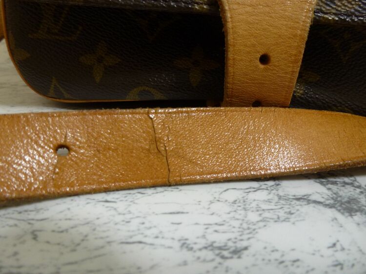 モノグラム M51253 カルトシエール（ブランドバッグ）の商品画像 - 査定依頼日：2025年11月19日 - 最高査定価格：15,000円