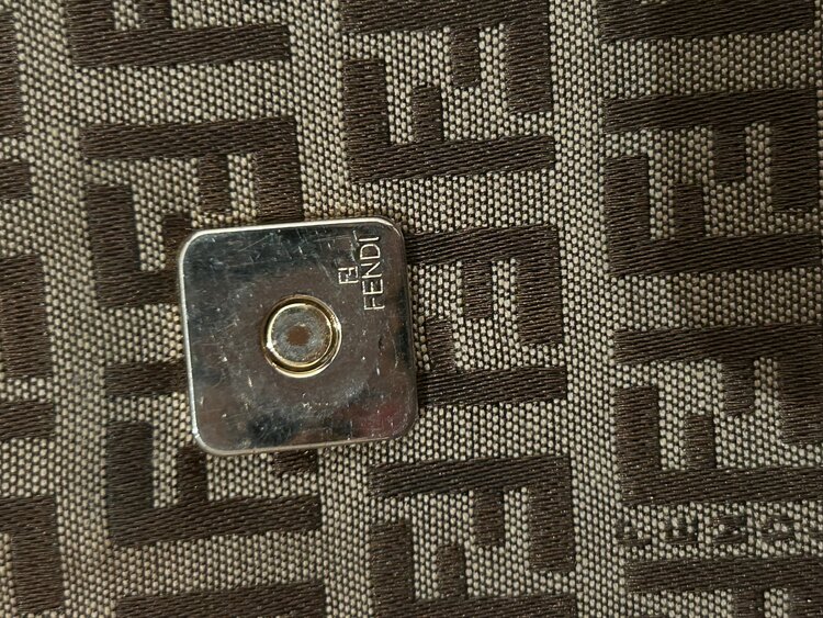 フェンディ モノグラム （ブランドバッグ）の商品画像 - 査定依頼日：2024年12月30日 - 最高査定価格：50,000円