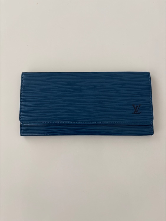 ルイヴィトン エピ （ブランドバッグ）の商品画像 - 査定依頼日：2025年10月13日 - 最高査定価格：24,000円