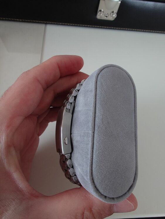 310.30.42.50.01.00﻿2（高級時計）の商品画像 - 査定依頼日：2025年11月13日 - 最高査定価格：900,000円