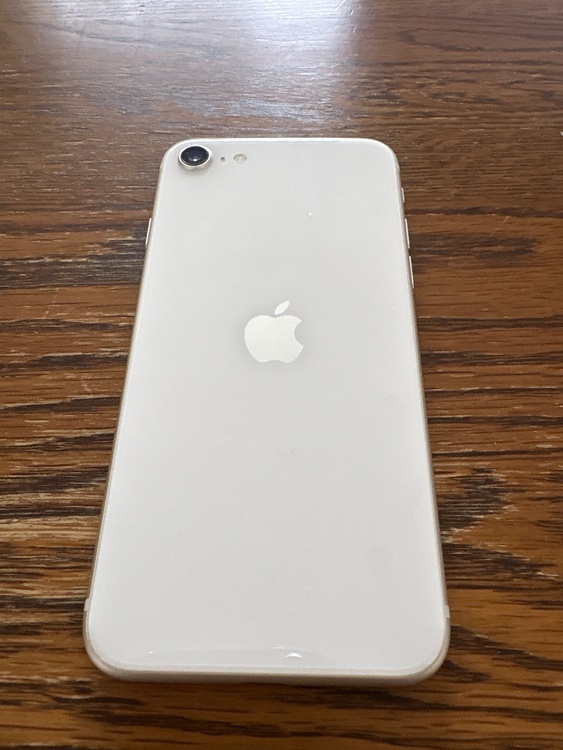 iPhone SE3（スマホ）の商品画像 - 査定依頼日：2026年3月22日 - 最高査定価格：20,000円