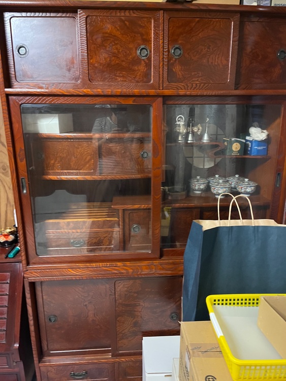 和食器棚（家具・寝具）の商品画像 - 査定依頼日：2025年10月13日 - 最高査定価格：3,000円