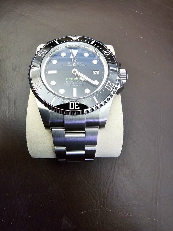 ロレックス その他 ディープシー136660 Dぶるー（高級時計）の商品画像 - 査定依頼日：2026年1月9日 - 最高査定価格：2,430,000円