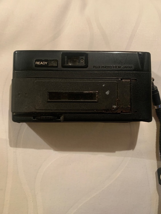 「POCKET FUJICA 450 Flash」（カメラ）の商品画像 - 査定依頼日：2025年12月2日 - 最高査定価格：150円