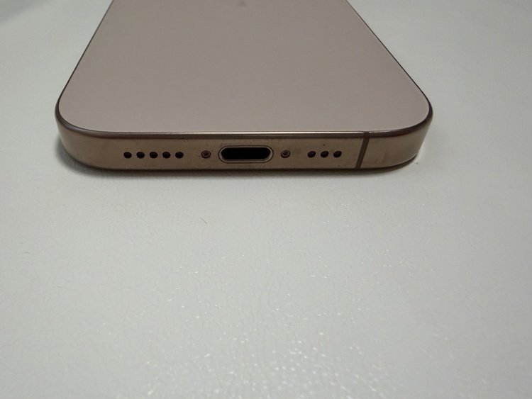 iPhone iPhone 16 Plus 256GB SIMフリー（スマホ）の商品画像 - 査定依頼日：2026年6月11日 - 最高査定価格：98,000円