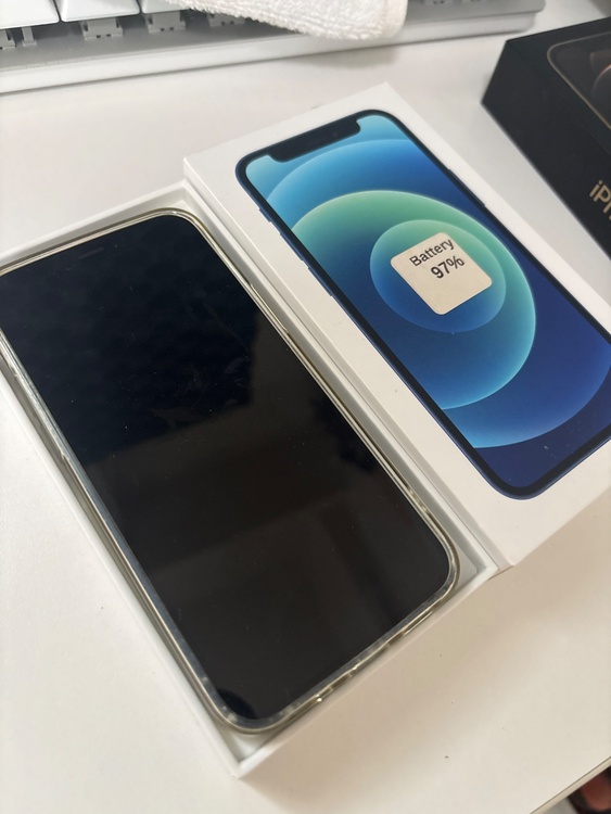 iPhone 12 mini（スマホ）の商品画像 - 査定依頼日：2026年4月7日 - 最高査定価格：21,000円