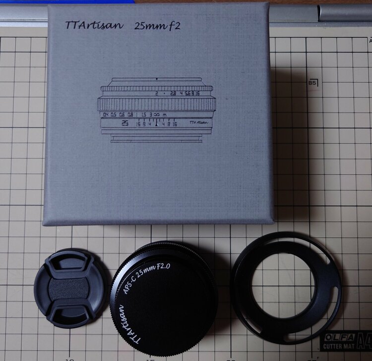 TTArtisan 25mm F2 キヤノン EF-M（カメラ）の商品画像 - 査定依頼日：2026年3月9日 - 最高査定価格：999円