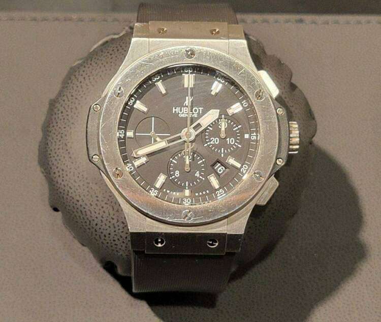 HUBLOTビッグバン（高級時計）の商品画像 - 査定依頼日：2025年5月1日 - 最高査定価格：750,000円