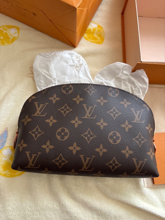 ポシェットコスメティックM M（ブランドバッグ）の商品画像 - 査定依頼日：2025年9月21日 - 最高査定価格：52,000円