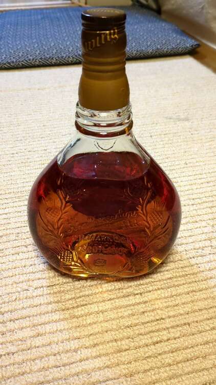 ジョニーウォーカー・スイング　スコッチウイスキー（お酒）の商品画像 - 査定依頼日：2025年2月8日 - 最高査定価格：100円