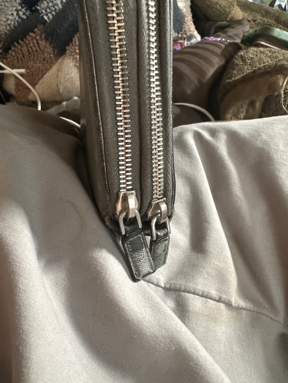 プラダ  （ブランドバッグ）の商品画像 - 査定依頼日：2026年2月16日 - 最高査定価格：10,000円