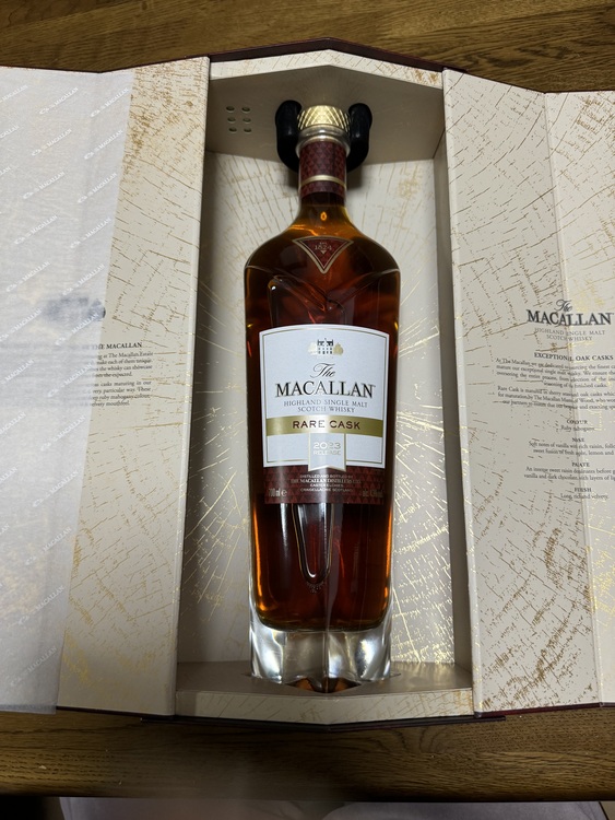 マッカラン　レアカスク　2023（お酒）の商品画像 - 査定依頼日：2025年3月28日 - 最高査定価格：26,000円