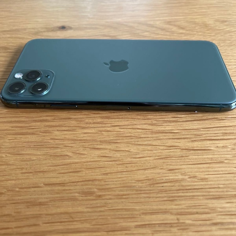 iPhone iPhone11 Pro Max 256GB SIMフリー（スマホ）の商品画像 - 査定依頼日：2026年10月6日 - 最高査定価格：25,500円