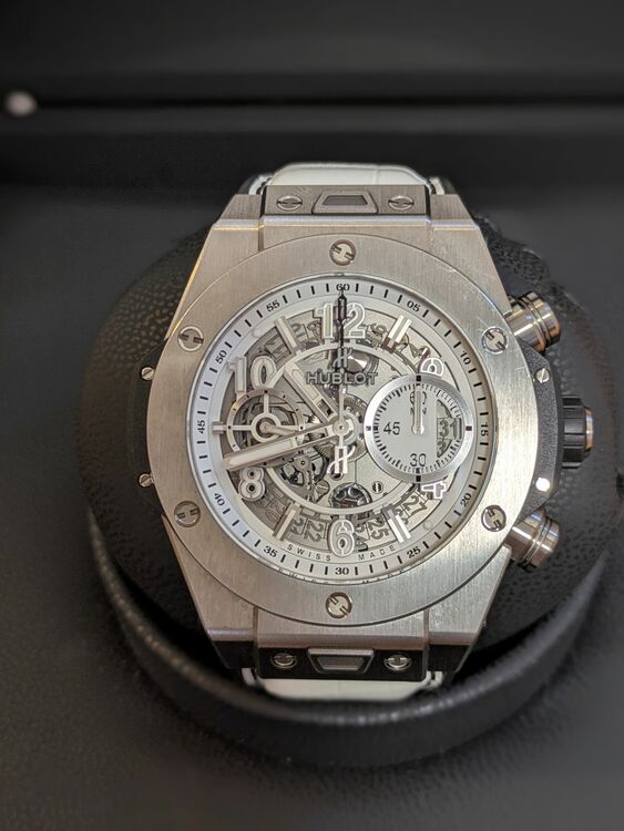 ウブロ ビックバン （高級時計）の商品画像 - 査定依頼日：2025年10月1日 - 最高査定価格：1,300,000円