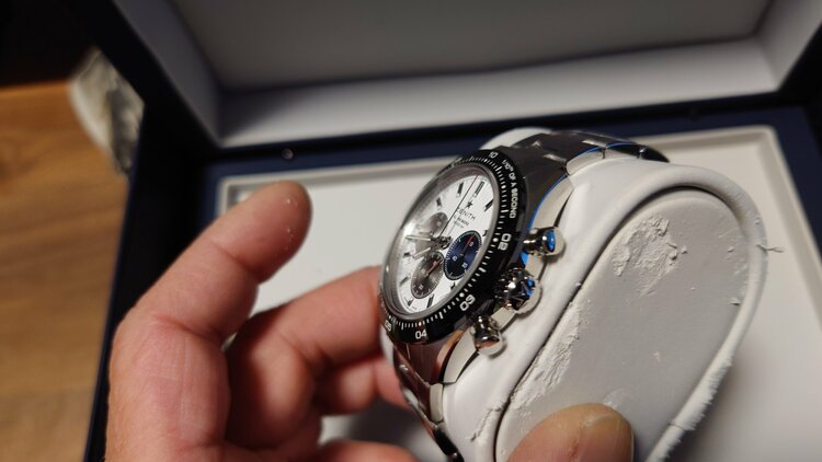 ゼニス（高級時計）の商品画像 - 査定依頼日：2026年3月15日 - 最高査定価格：940,000円