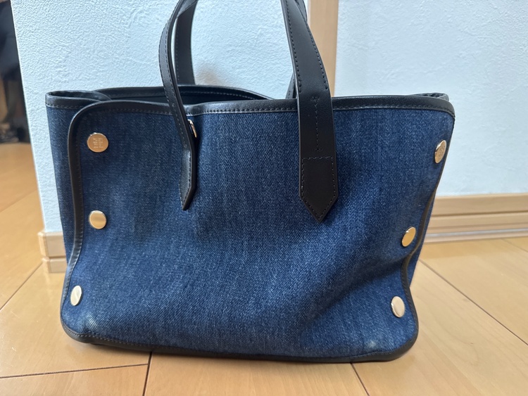 ジバンシィ  （ブランドバッグ）の商品画像 - 査定依頼日：2026年2月13日 - 最高査定価格：3,000円