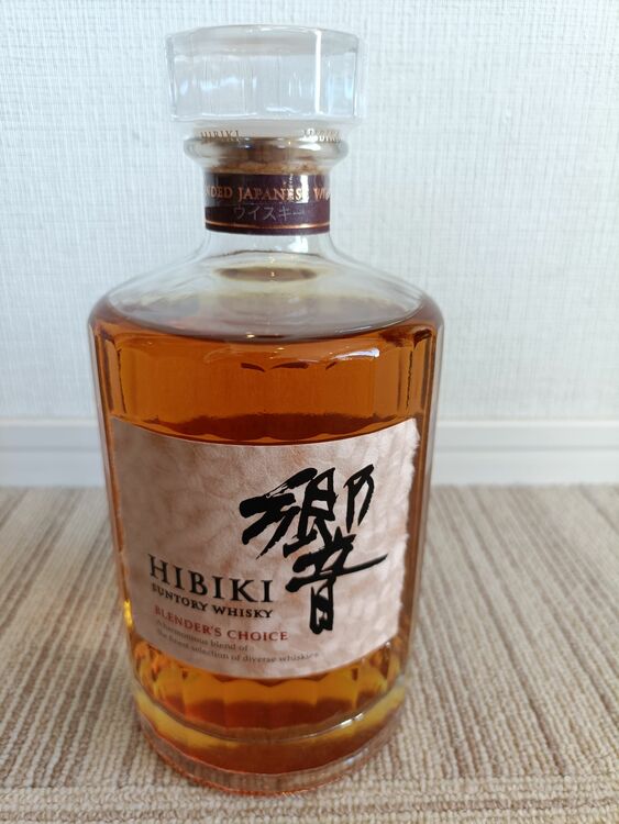 ブレンダーズチョイス　ホロ有り、箱無し（お酒）の商品画像 - 査定依頼日：2025年8月10日 - 最高査定価格：12,500円
