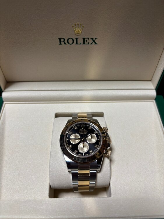 ロレックス デイトナ 12650（高級時計）の商品画像 - 査定依頼日：2025年3月13日 - 最高査定価格：4,200,000円