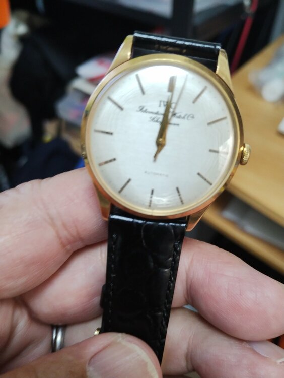 IWC その他 lchaffhauso（高級時計）の商品画像 - 査定依頼日：2026年1月10日 - 最高査定価格：300,000円