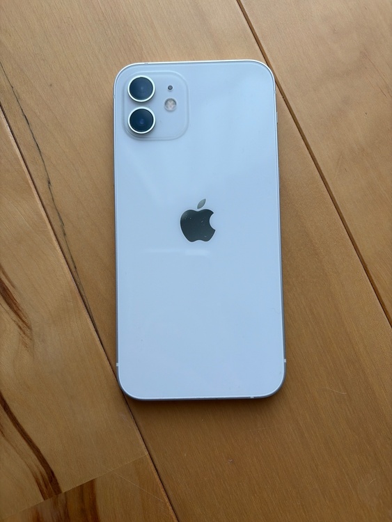 iPhone iPhone 12 128GB SIMフリー（スマホ）の商品画像 - 査定依頼日：2026年8月12日 - 最高査定価格：25,500円