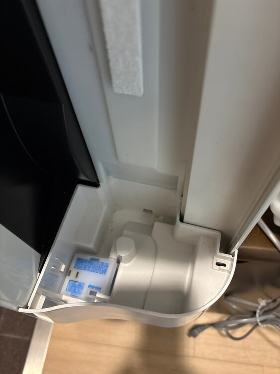 加湿機能付空気清浄機 シャープ KC-J50-W（家電）の商品画像 - 査定依頼日：2025年5月26日 - 最高査定価格：1,000円