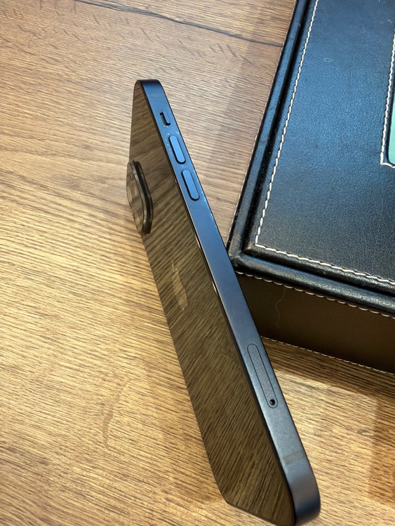 iPhone iPhone 12 64GB SIMフリー（スマホ）の商品画像 - 査定依頼日：2026年6月25日 - 最高査定価格：22,500円