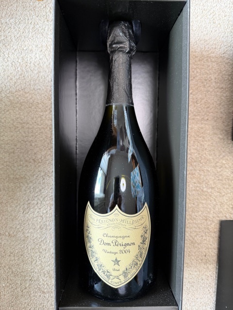 シャンパン ドン・ペリニヨン （お酒）の商品画像 - 査定依頼日：2025年12月19日 - 最高査定価格：19,500円