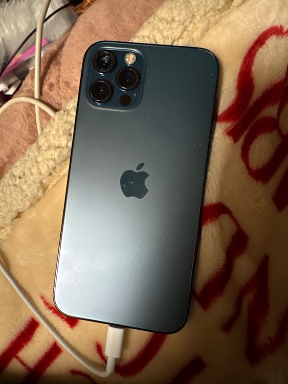 iPhone11 128GB Softbank（スマホ）の商品画像 - 査定依頼日：2026年3月2日 - 最高査定価格：19,000円