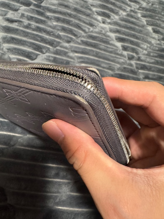 バレンシアガ  （ブランドバッグ）の商品画像 - 査定依頼日：2025年11月24日 - 最高査定価格：100,000円