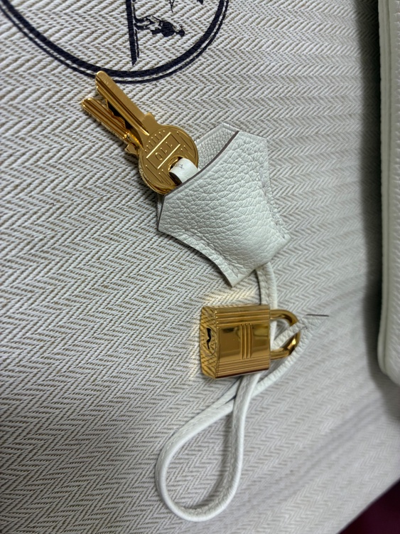 エルメス バーキン （ブランドバッグ）の商品画像 - 査定依頼日：2026年4月3日 - 最高査定価格：2,600,000円