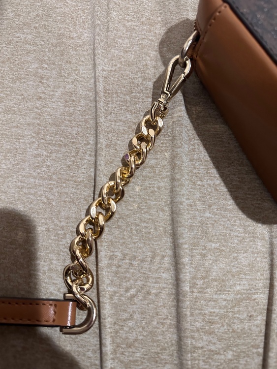 MICHEAL KORS ジェットセットトラベル（ブランドバッグ）の商品画像 - 査定依頼日：2026年1月18日 - 最高査定価格：100,000円