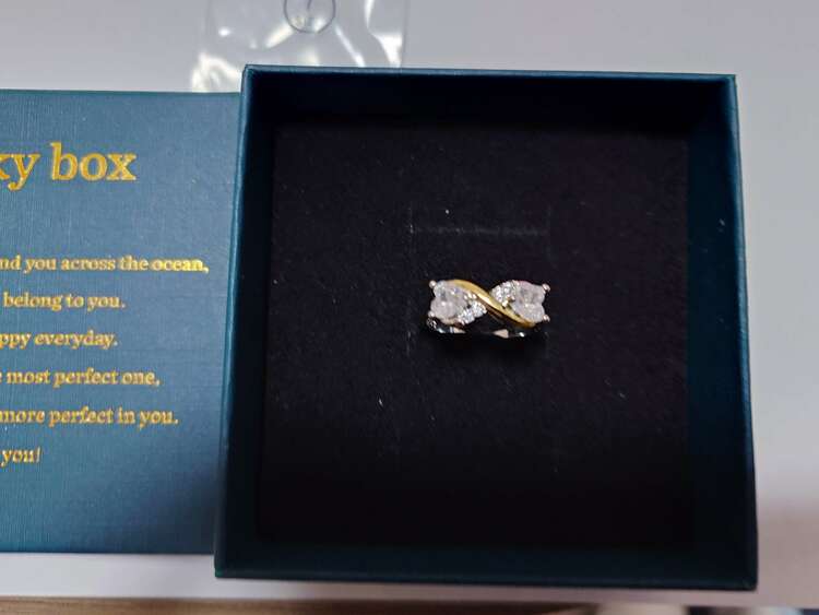 ノーブランドのモアサナイトのブレスレット、14Kゴールドメッキネックレス（金・貴金属）の商品画像 - 査定依頼日：2025年3月9日 - 最高査定価格：5,800円